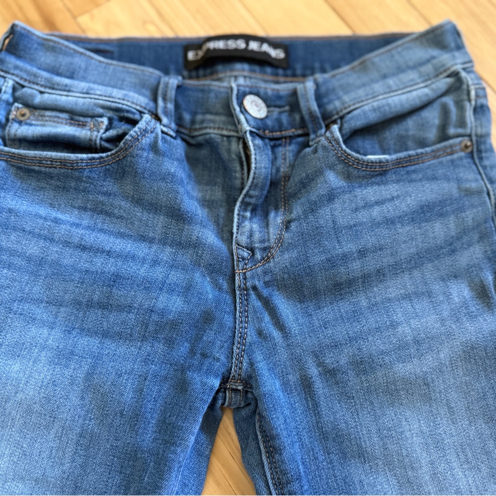 Express Skinny Jeans in Classic Blue SO SOFT!! - Picture 5 of 12